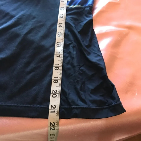 Oysho gym stappy back top - Picture 2 of 8